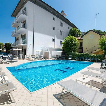 Hotel Embassy Riccione Ngoại thất bức ảnh