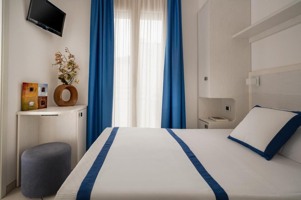 Hotel Embassy Riccione Ngoại thất bức ảnh