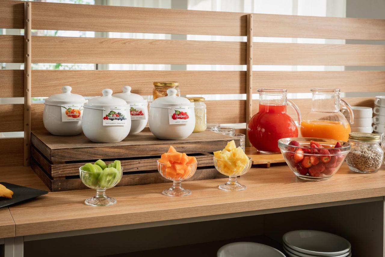 Hotel Embassy Riccione Ngoại thất bức ảnh