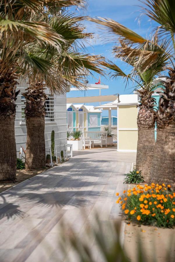 Hotel Embassy Riccione Ngoại thất bức ảnh