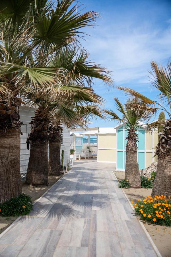 Hotel Embassy Riccione Ngoại thất bức ảnh