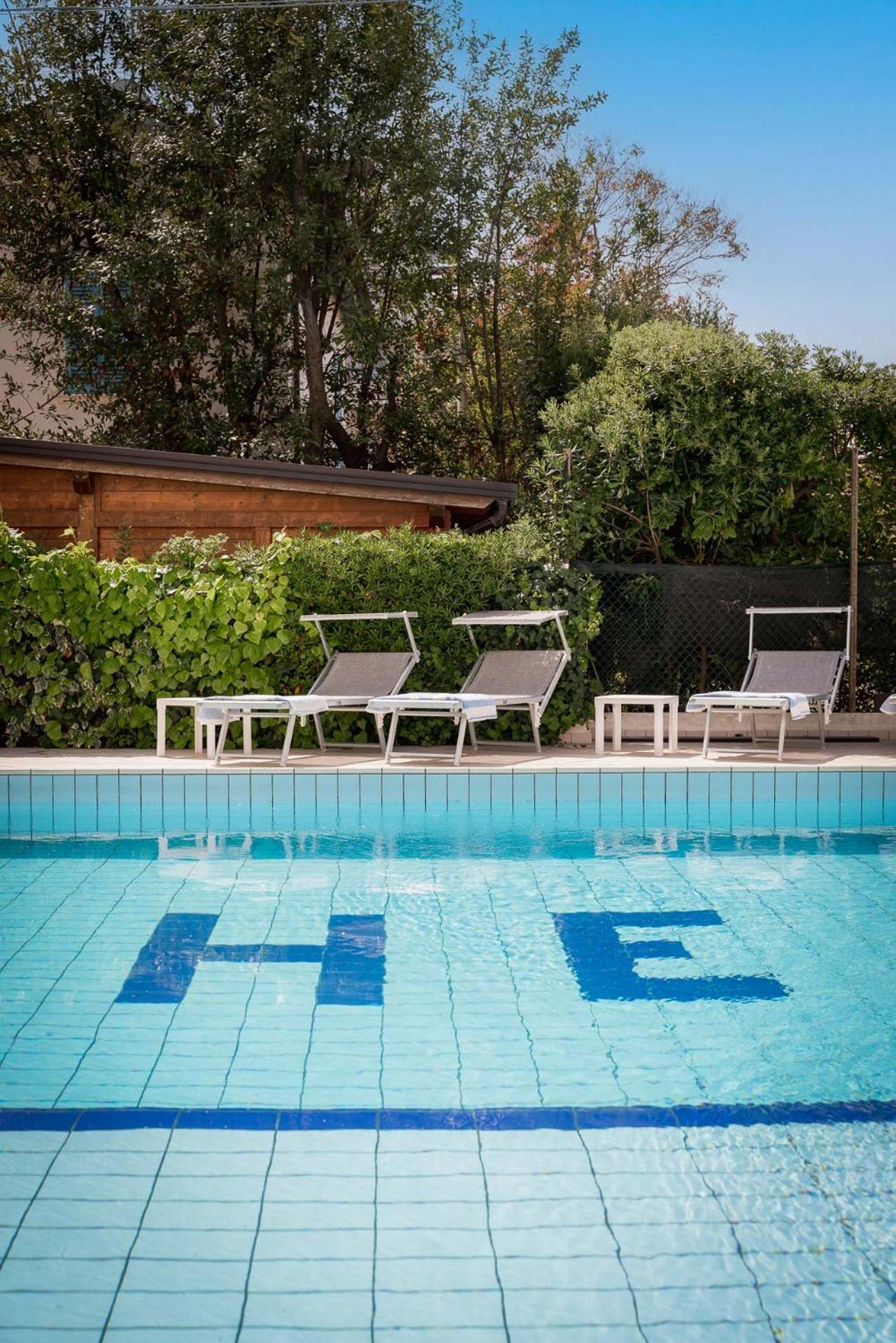 Hotel Embassy Riccione Ngoại thất bức ảnh