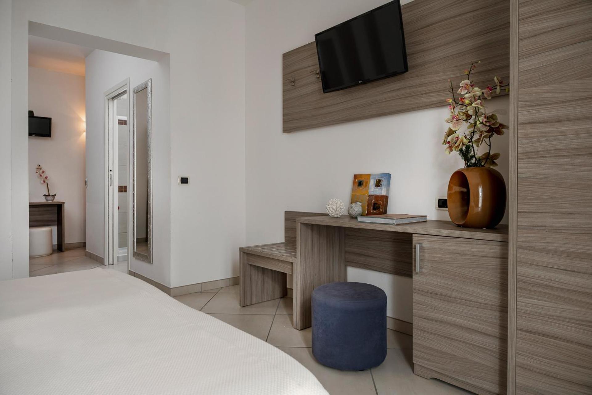 Hotel Embassy Riccione Ngoại thất bức ảnh